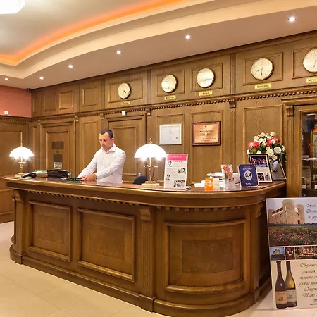 Club Szálloda Hiszarja