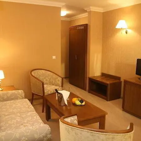 клуб централ Хотел 4*