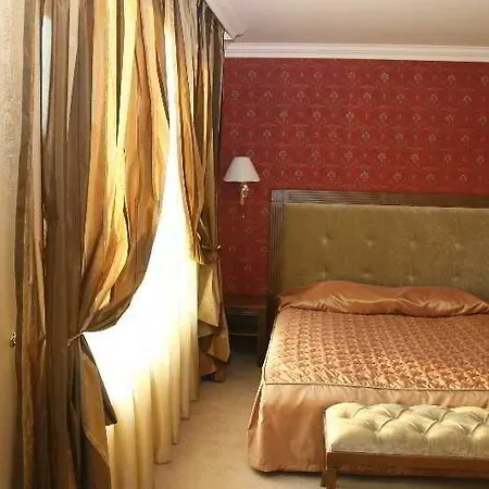 Club Szálloda Hiszarja