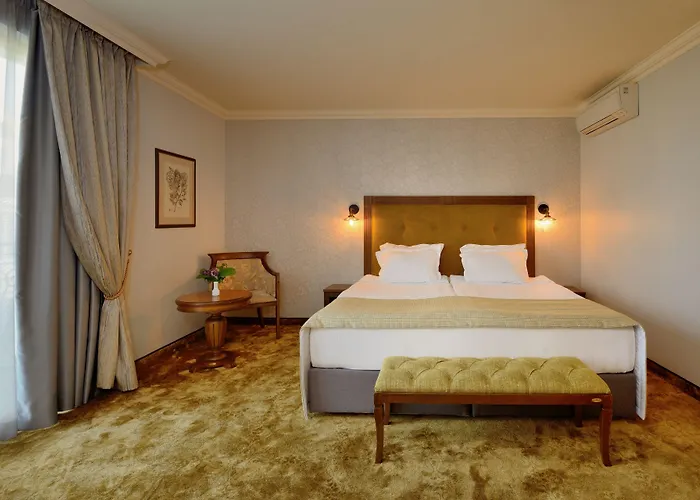 Club 4* היסריה