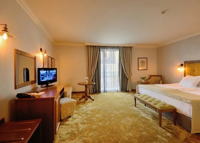 Club 4* היסריה